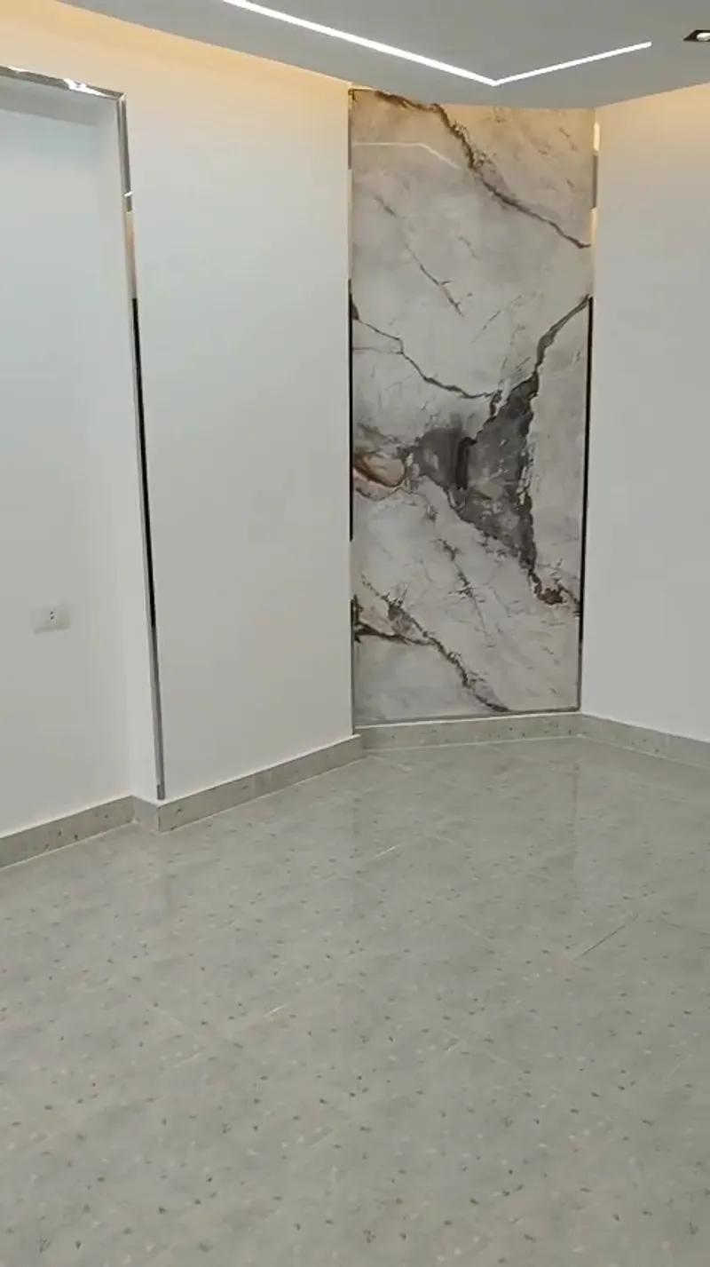 شقه طوب احمر مرفق بصور متشطب