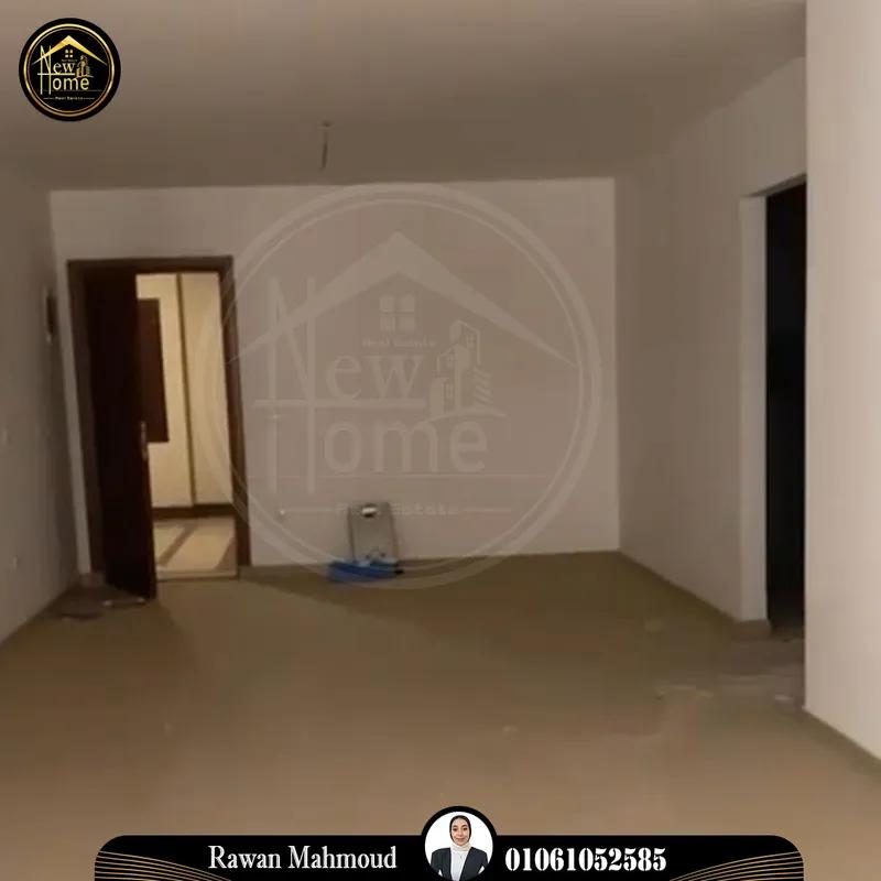 شقة للبيع 188 م – كمبوند فارما سيتي- سموحة الجديدة