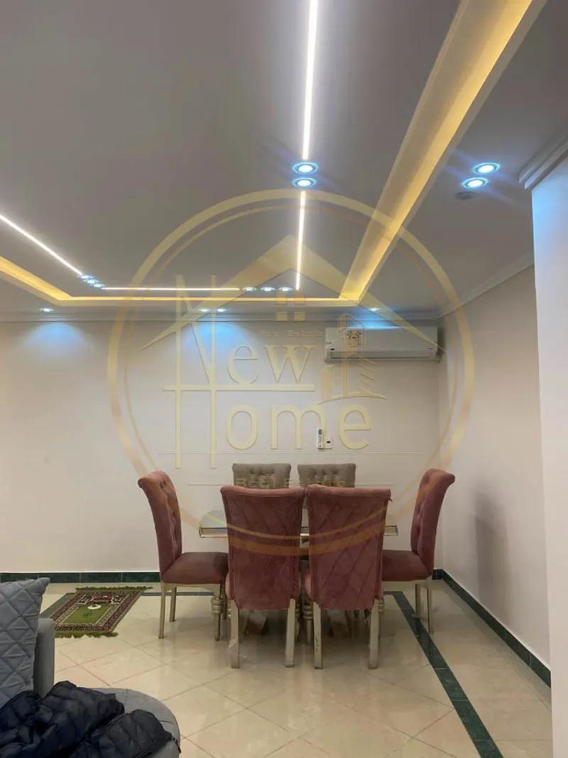 شقه 120م للايجار بكامب شيزار