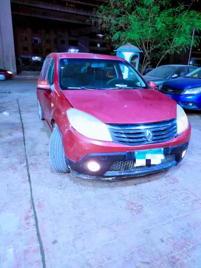 رينو سانديرو 2012