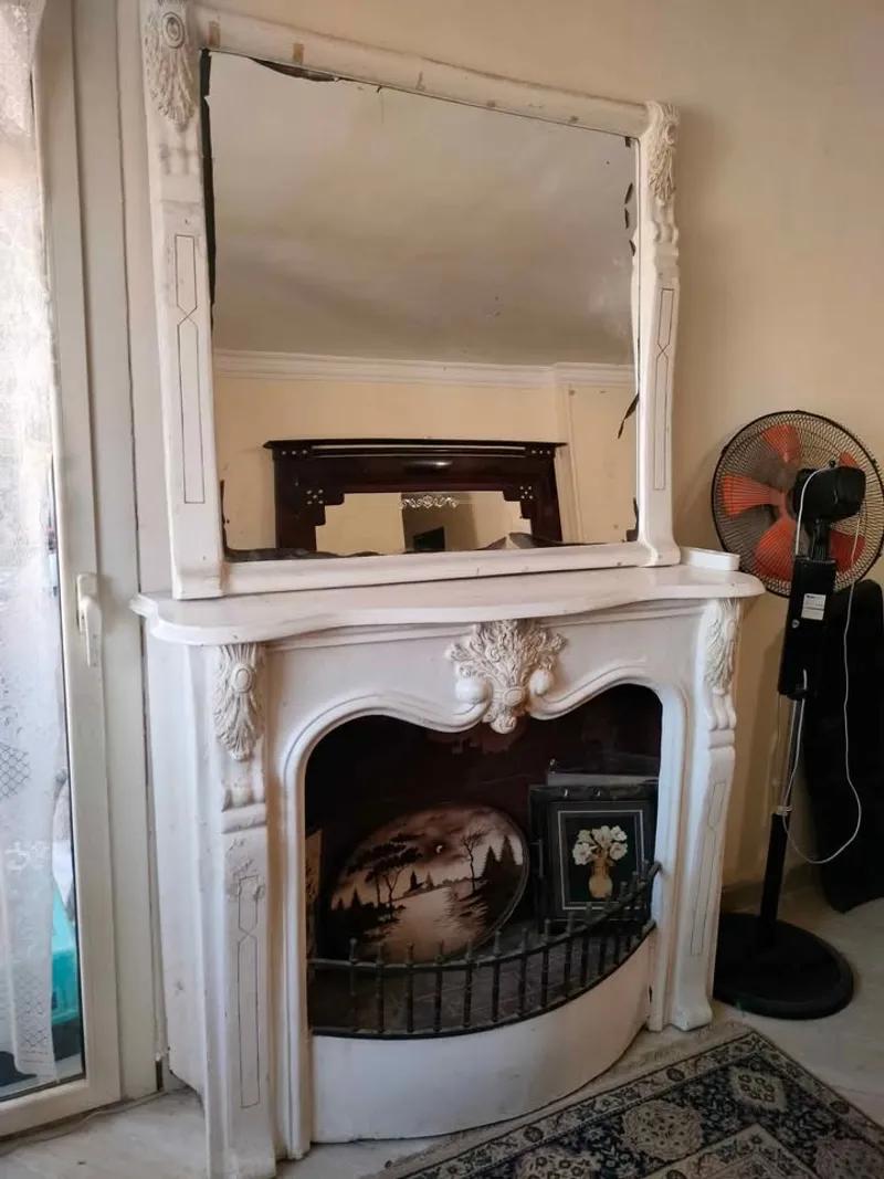 دفايه رخام علي جرانيت كبيره معاها المرايا بتاعتها