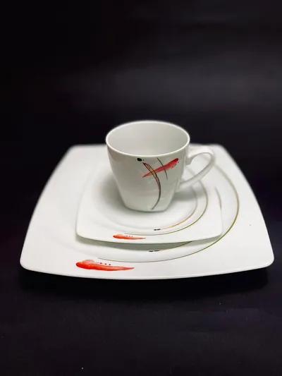 طقم صينى شاى وجاتوه ١٨ قطعة في المعصره, القاهرة - 1,500 EGP