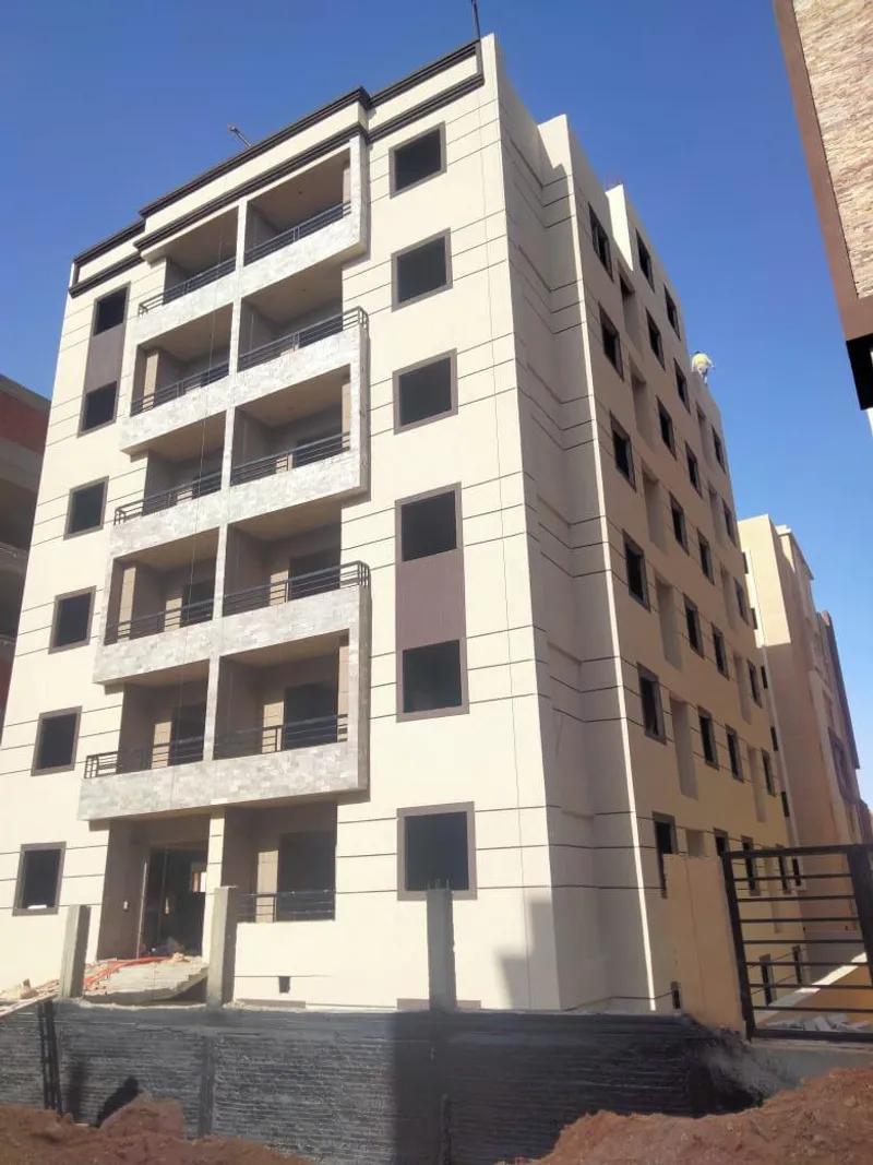 متاح شقق في حدائق اكتوبر