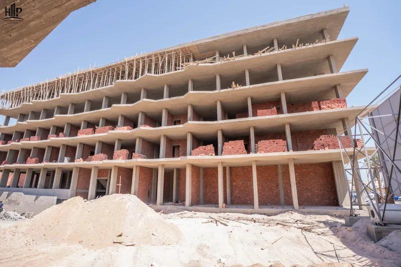 شقة 76م² بإطلالة مسبح منتجع الغردقة هايتس