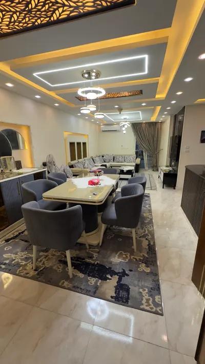 شقة للبيع في النزهة الجديدة