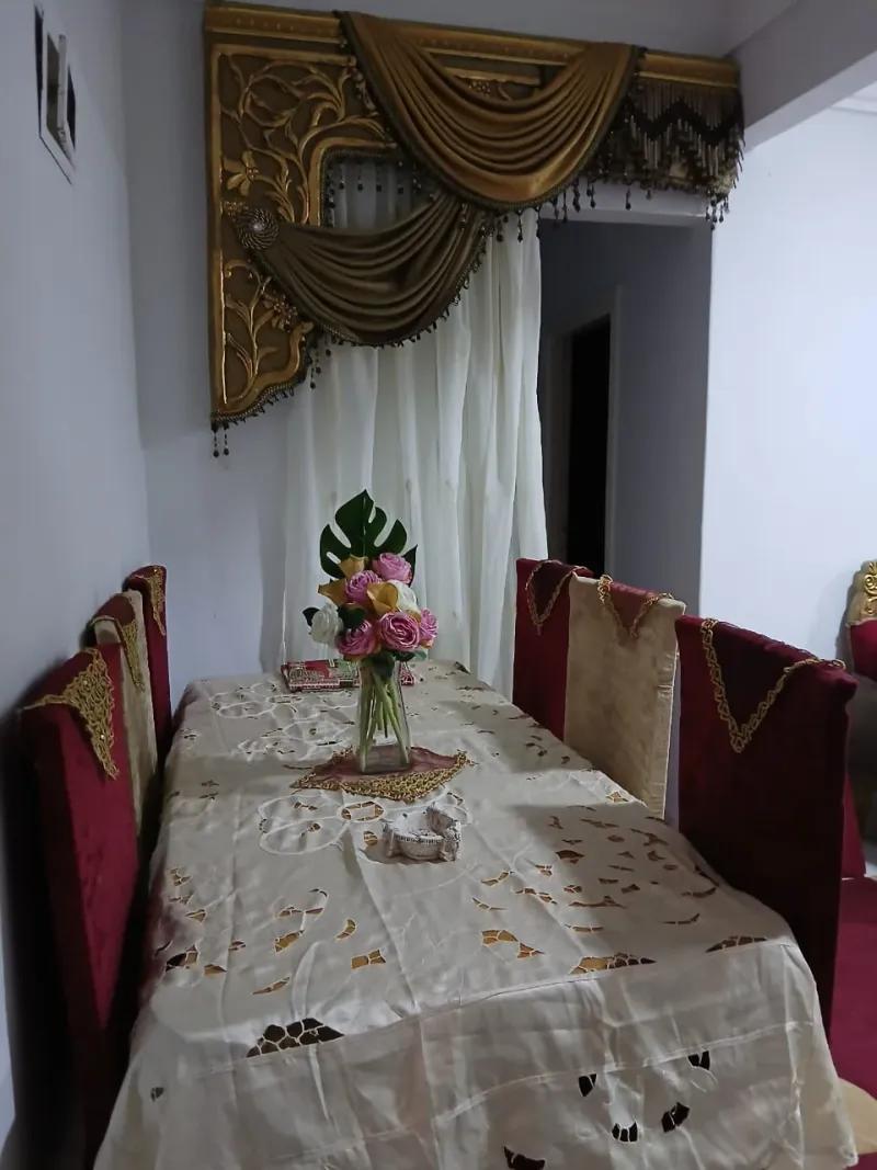 شقة للبيع متفرع من محمد نجيب شارع عبد الهادي الحزار