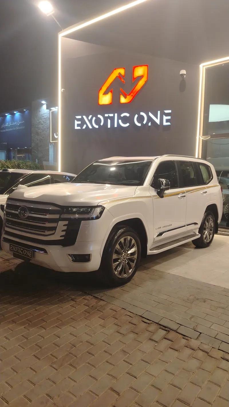 Land cruiser VXR 2025