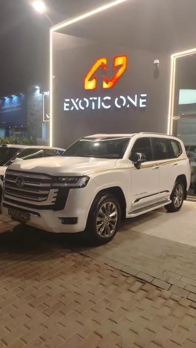 تويوتا لاند كروزر 2025