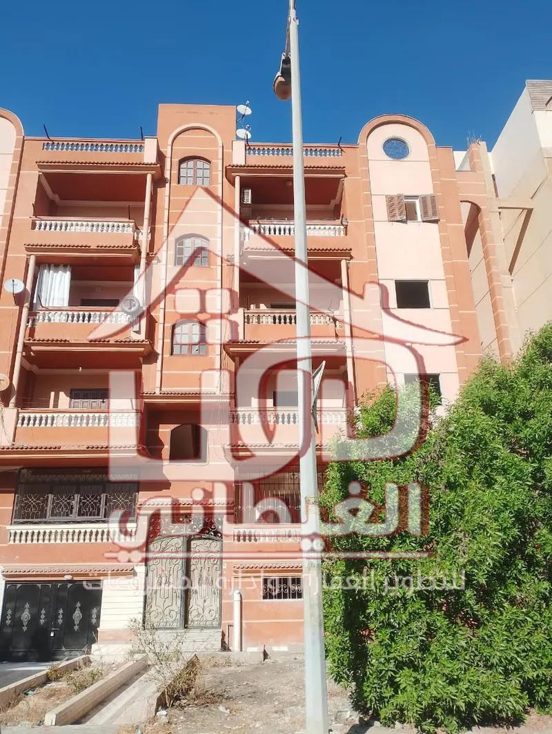 شفة للبيع بالحى الخامس دمياط الجديدة