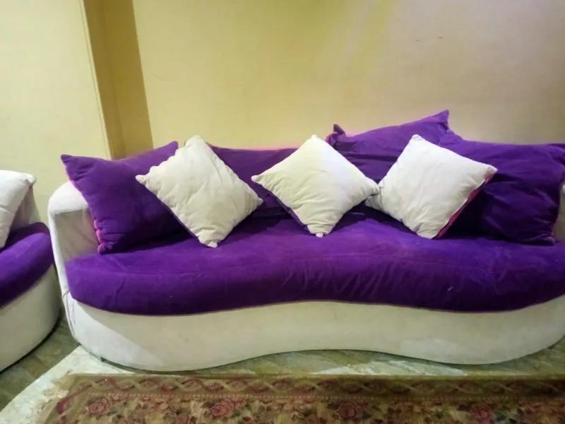 انتريه كنبتين كبيرة وصغيرة وكرسي