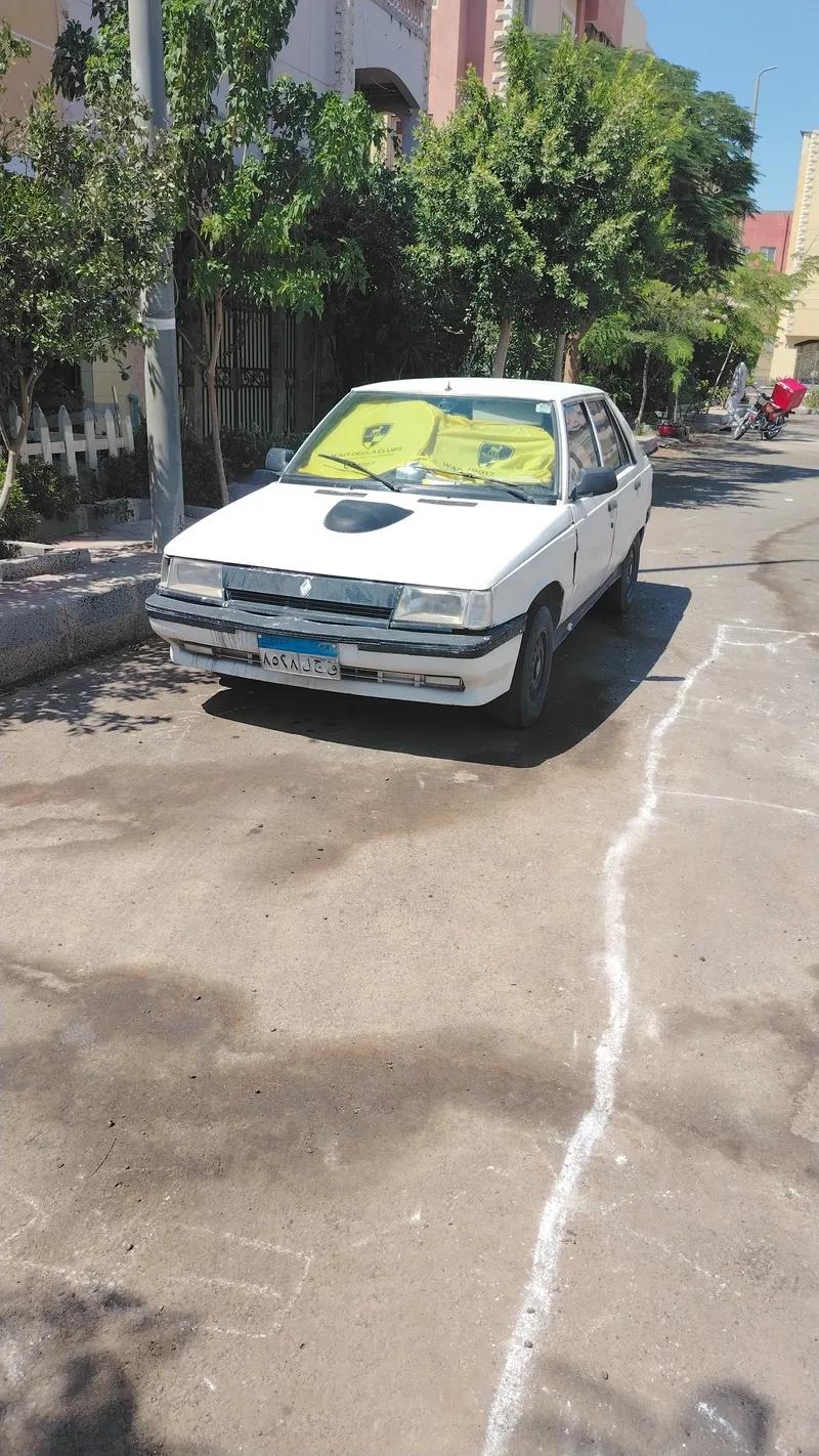 رينو ١١ مكيفة للبيع او للبدل باعلي