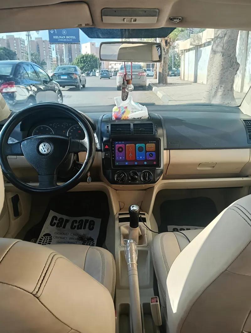 للبيع سياره بولو سيدان 2009