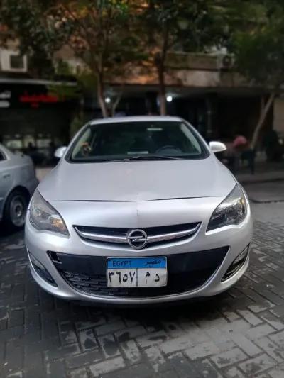 اوبل استرا 2021