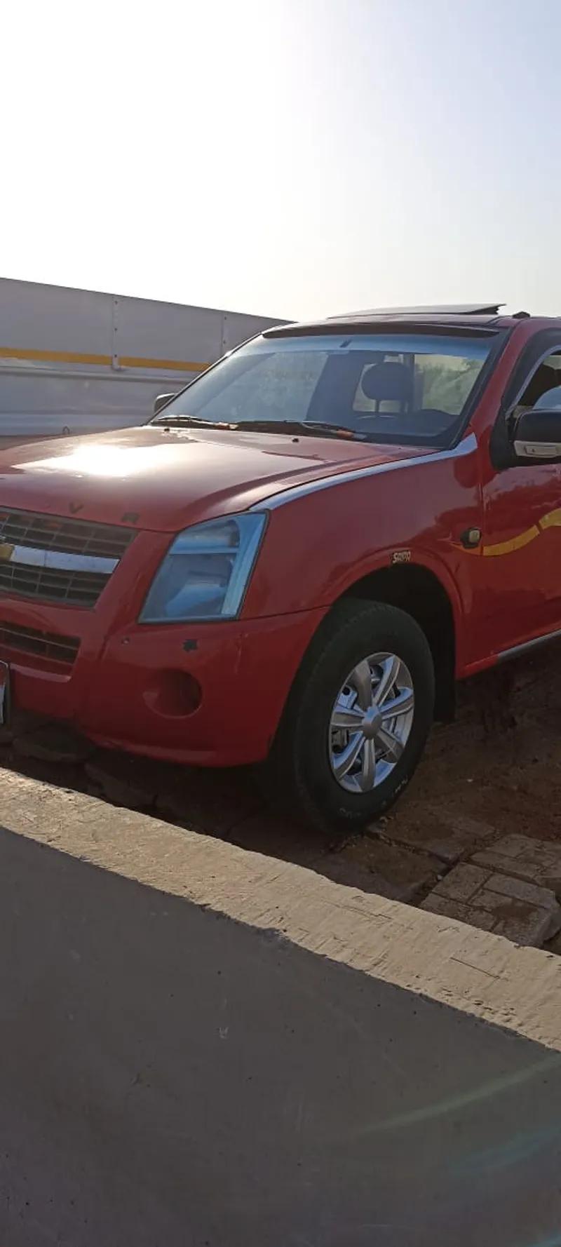 للبيع عربيه دبابه 2013