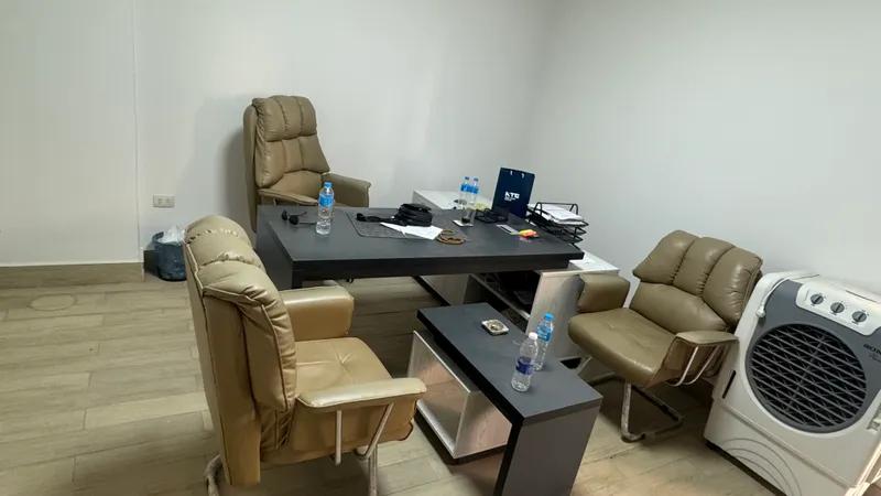 مكتب مدير كامل للبيع