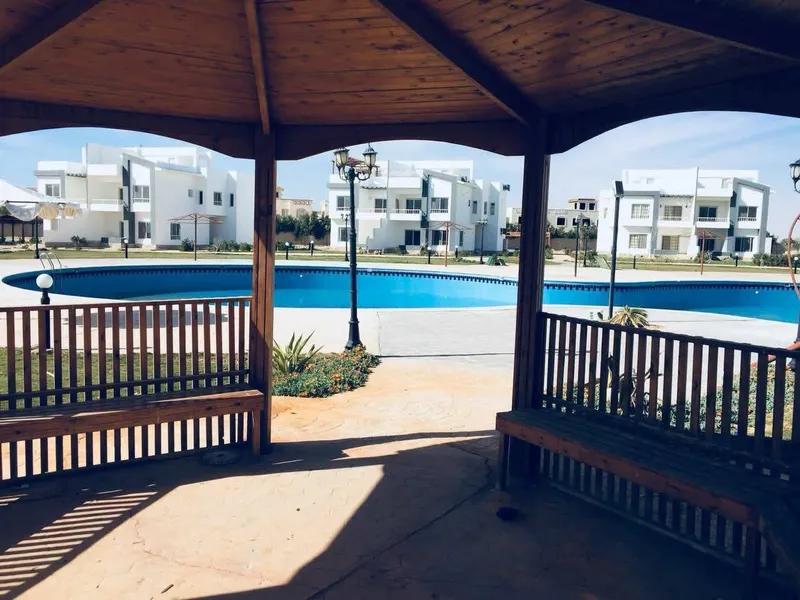 شالية للبيع في راس سدر قرية وايت باي