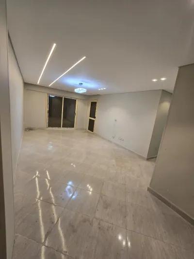 شقة للبيع في السادات