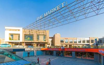 للايجار محل تجاري في اقوي المولات التجاريه مول THE MARKET