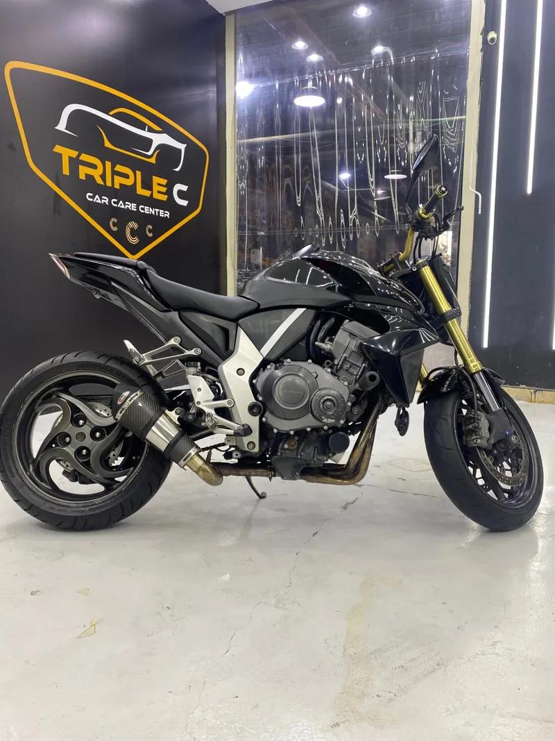 Cb1000