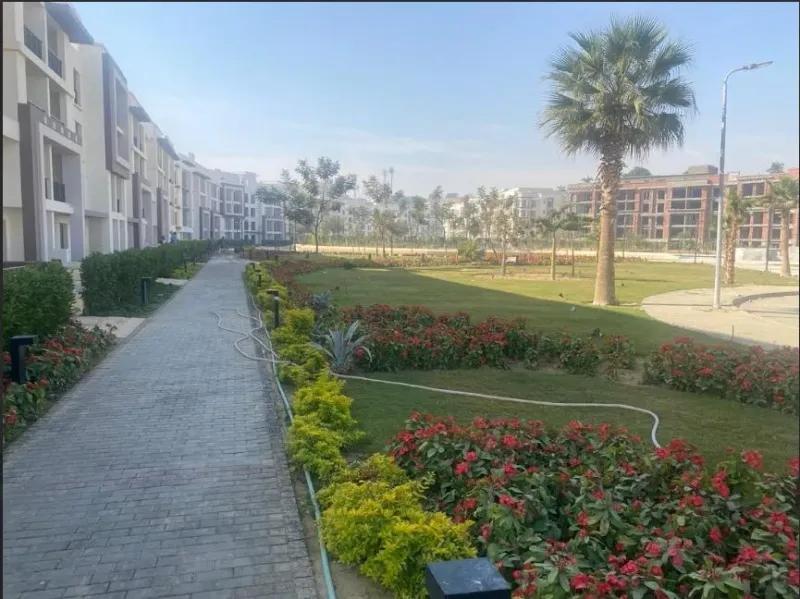 اعلان بيع عقار . شقه مميزه للبيع في مصر