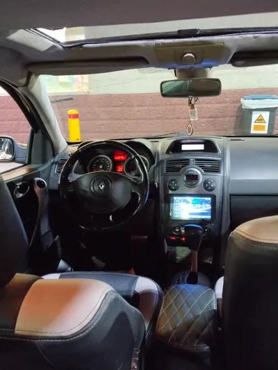 رينو ميجان 2005