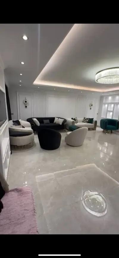 شقة للبيع في شارع فلسطين