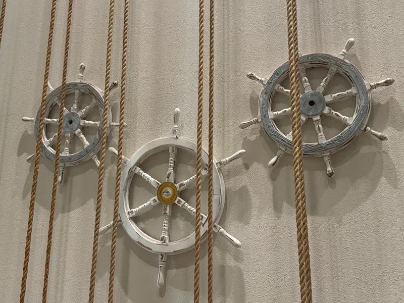 البيت مسلح ٣شقق تشطيب سوبر لوكس ومخازن بي مساحه البيت