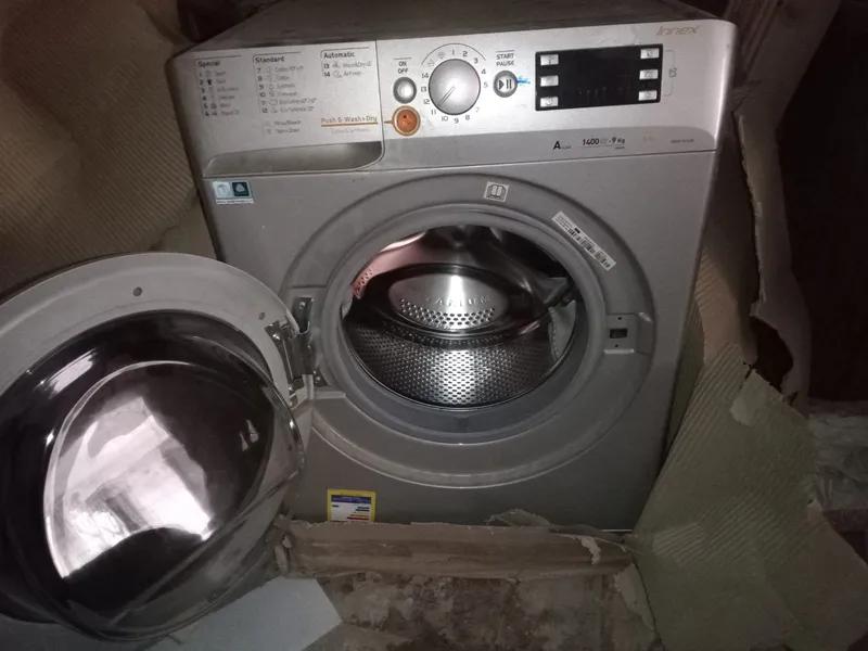 غسالة ومجفف اندست ايطالي