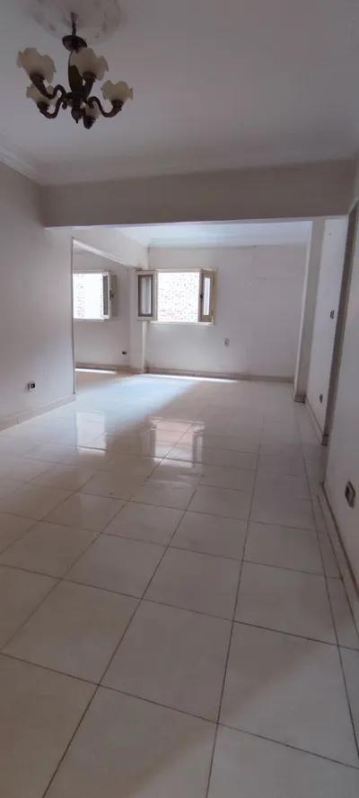 شقة للبيع في الهرم