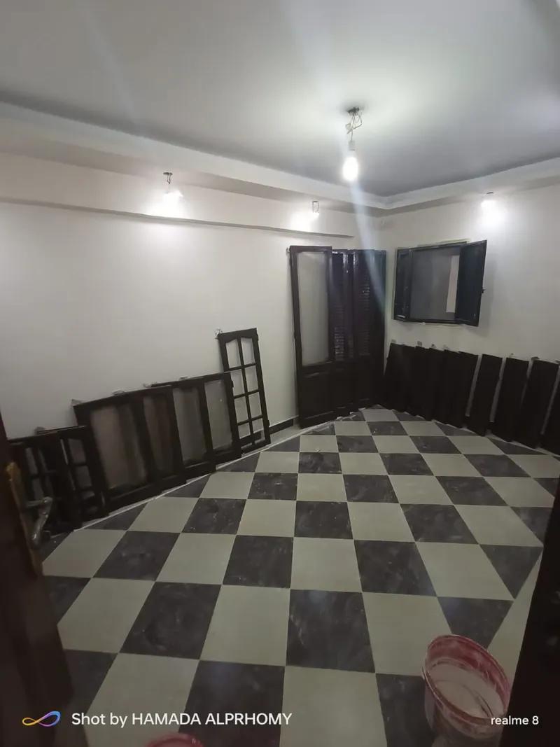 شقه للبيع ف العجمي البيطاش