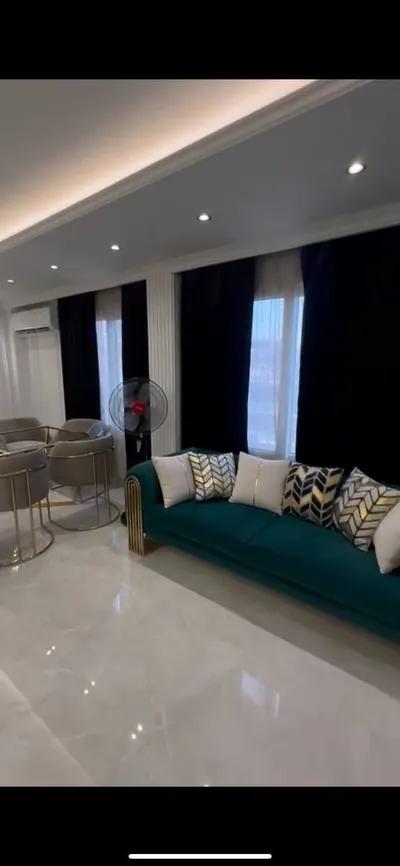 شقة للبيع في شارع 276