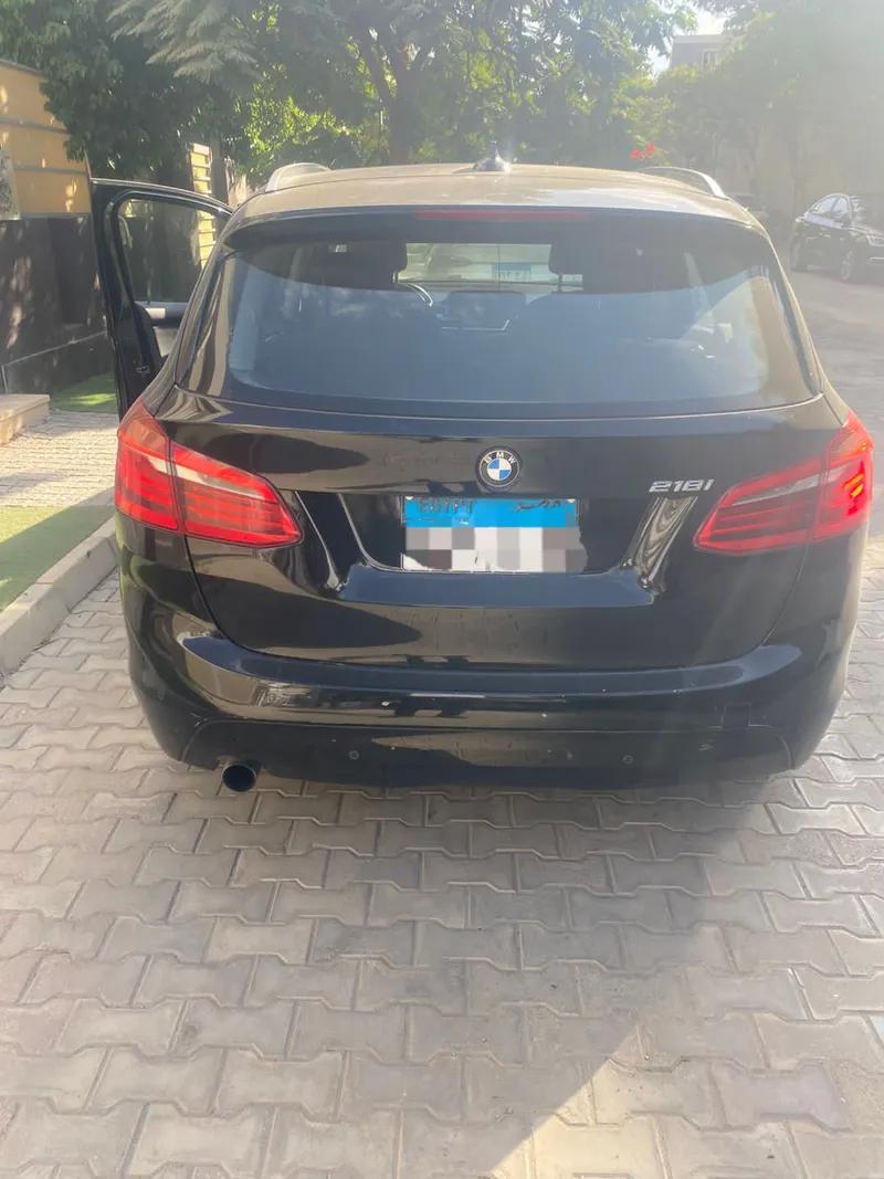 للبيع سيارة BMW 218