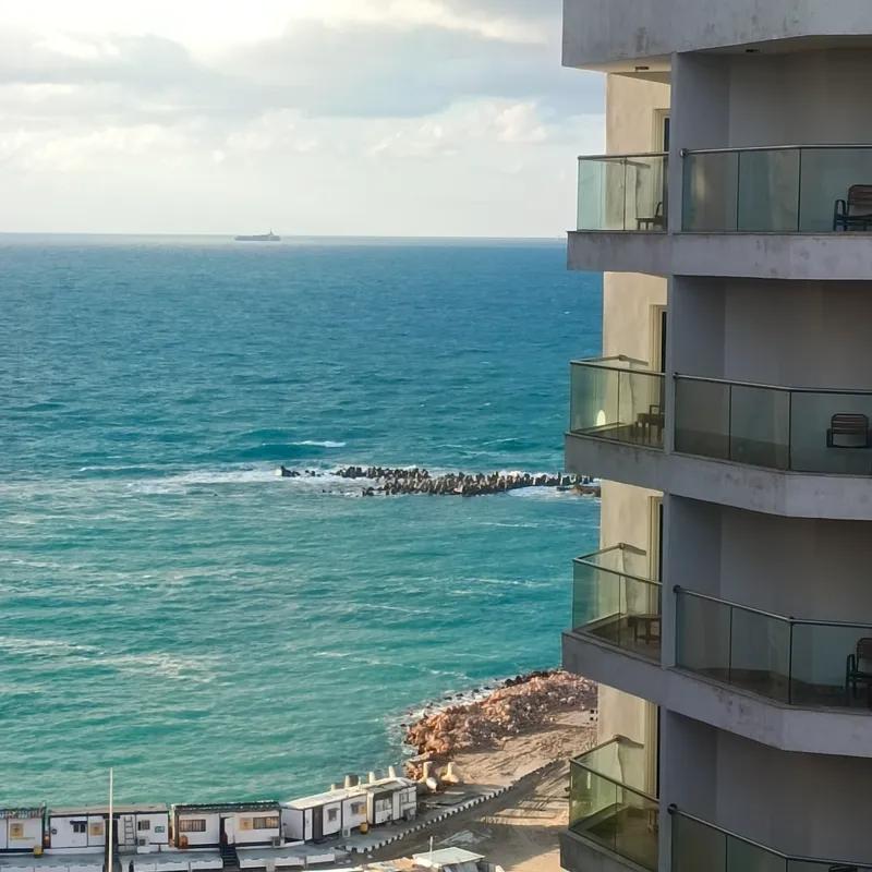 شقة بحر مباشر للبيع فرصة للاستثمار المصيفي او السكن الراقي✨✨