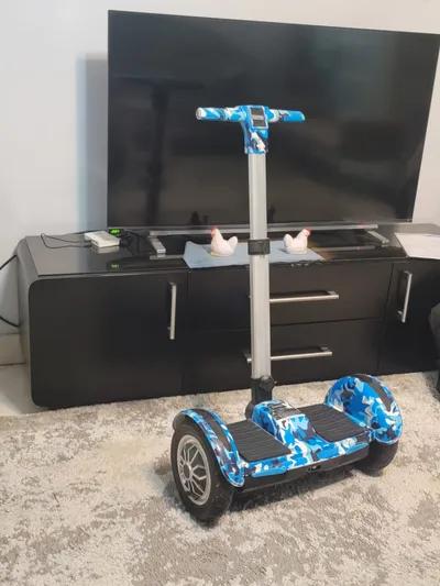Hoverboard باللون الازرق الجميل والاسود وبالريموت بتاعه في أسيوط, مدينة أسيوط - 4,500 جنيه