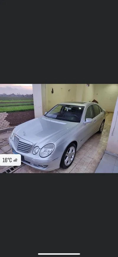 Mercedes E280 in Cairo, Hadaeq El Qoba - 1,300,000 EGP
