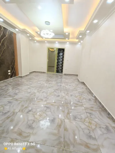 شقه ارضي بحديقه من المالك 110م غرفتين واتنيت حمام وريسيبشن كبير  in الجيزة, حدائق الاهرام - 1,000,630 EGP