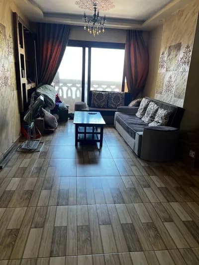 شقة للإيجار السنوي الإسكندرية كليوباترا بدون عفش in الإسكندرية, كليوباترا - 30,000 EGP