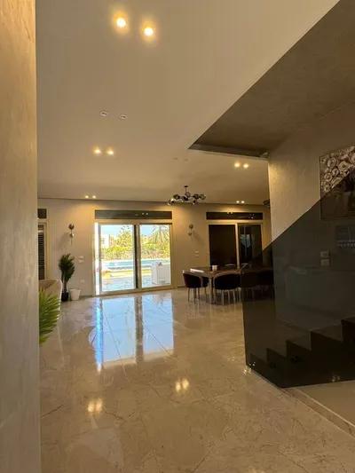 فيلا Standalone استلام فوري قدام المتحف المصري الجديد في الجيزة, 6 أكتوبر, كمبوند 6 اكتوبر, صن كابيتال - 2,820,000 جنيه