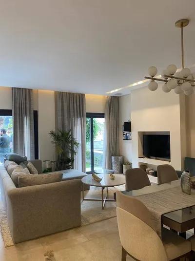 شقة متشطبة بالكامل ، في كمبوند mist في القاهرة, القاهرة الجديدة, كمبوند القاهرة الجديدة, تريو جاردنز - 1,000,000 جنيه