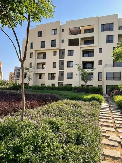 شقة متشطبة بالكامل🏡✨ في الجيزة, 6 أكتوبر, كمبوند 6 اكتوبر, ويست وودز - 1,380,000 جنيه