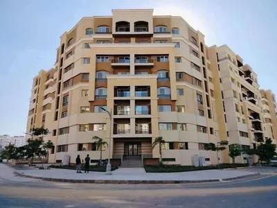 للبيع شقة قدام البرج الايقوني استلام_فوري، ✨📍 في القاهرة, العاصمة الإدارية الجديدة, منطقة ار 7 - 800,000 جنيه