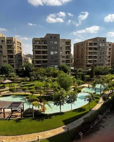 لضرورة البيع شقة من المالك مباشرة 🏡📍 in  القاهرة الجديدة,  كمبوند القاهرة الجديدة,  ذا سكوير - 7,600,000 EGP
