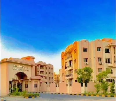 شقه للايجار كمبوند جرين جاردنز حدائق اكتوبر  in  6 أكتوبر,  حدائق أكتوبر,  كمبوند - 10,000 EGP