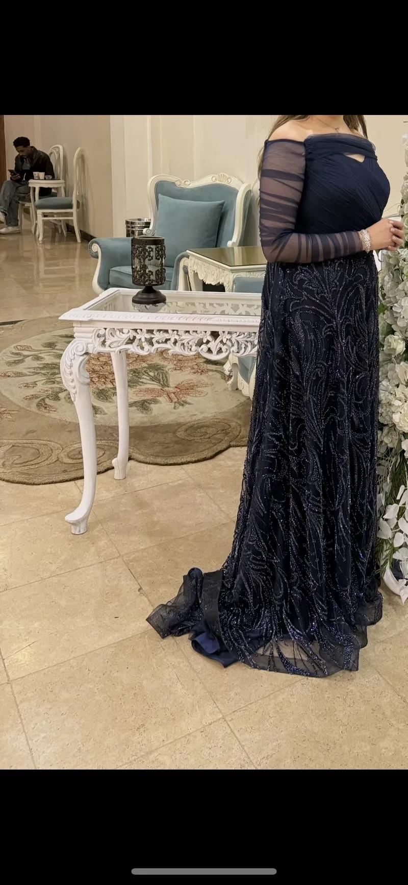 فستان فخم جدا من اجود أنواع الأقمشة