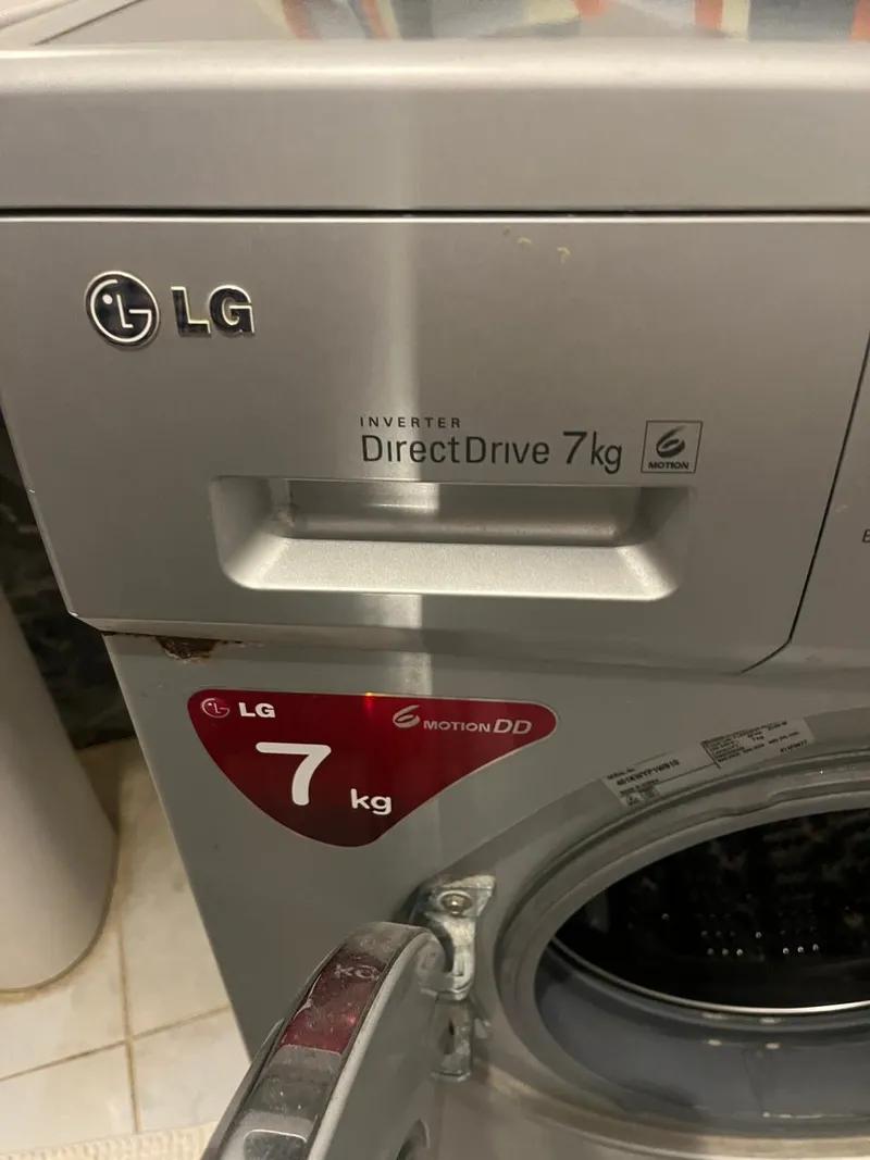 للبيع غسالة LG فول اتوماتيك ٧ كيلو
