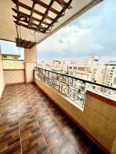 شقة للبيع بمساحة 300 متر  in القاهرة, مدينة نصر - 6,000,000 EGP