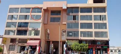 محل تجاري للبيع بموقع استثماري  in القاهرة, مدينة الشروق - 1,800,000 EGP