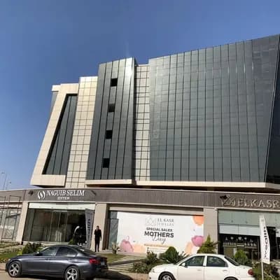 معرض سيارات للبيع استلام فوري علي التسعين الجنوبي دايركت in  القاهرة الجديدة,  مناطق أخرى - 77,000,000 EGP