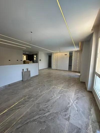 شقة للبيع استلام فوري متشطبة سوبر لوكس بالتكييفات في القاهرة, القاهرة الجديدة, كمبوند القاهرة الجديدة, كمبوندات أخرى - 3,200,000 جنيه