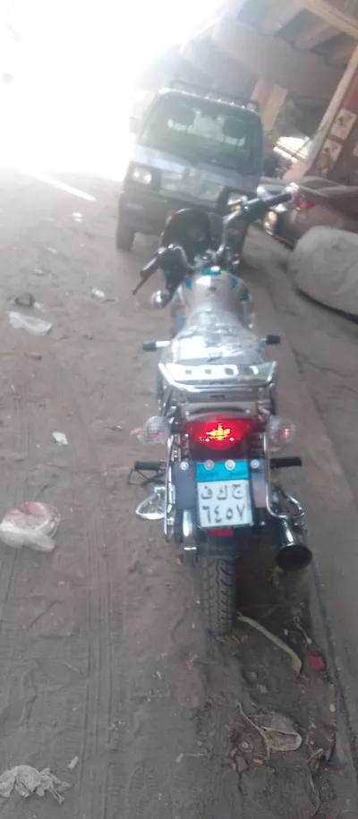 فوجيوري 200 موديل 2025 رخصة سارية ماشيه 12500 الف كيلو في الجيزة, بولاق الدكرور - 42,500 جنيه